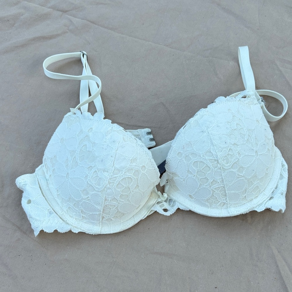 Aerie Floral Lace Cream Bra